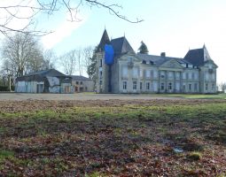 Le Château de la Droitière vu du Parc