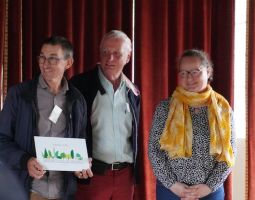Remise de la plaque